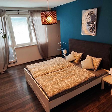 Apartman Dominika Daire Rovinka Dış mekan fotoğraf