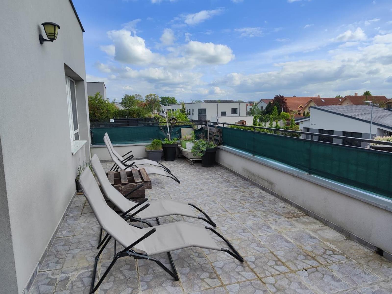 Apartman Dominika Daire Rovinka Dış mekan fotoğraf
